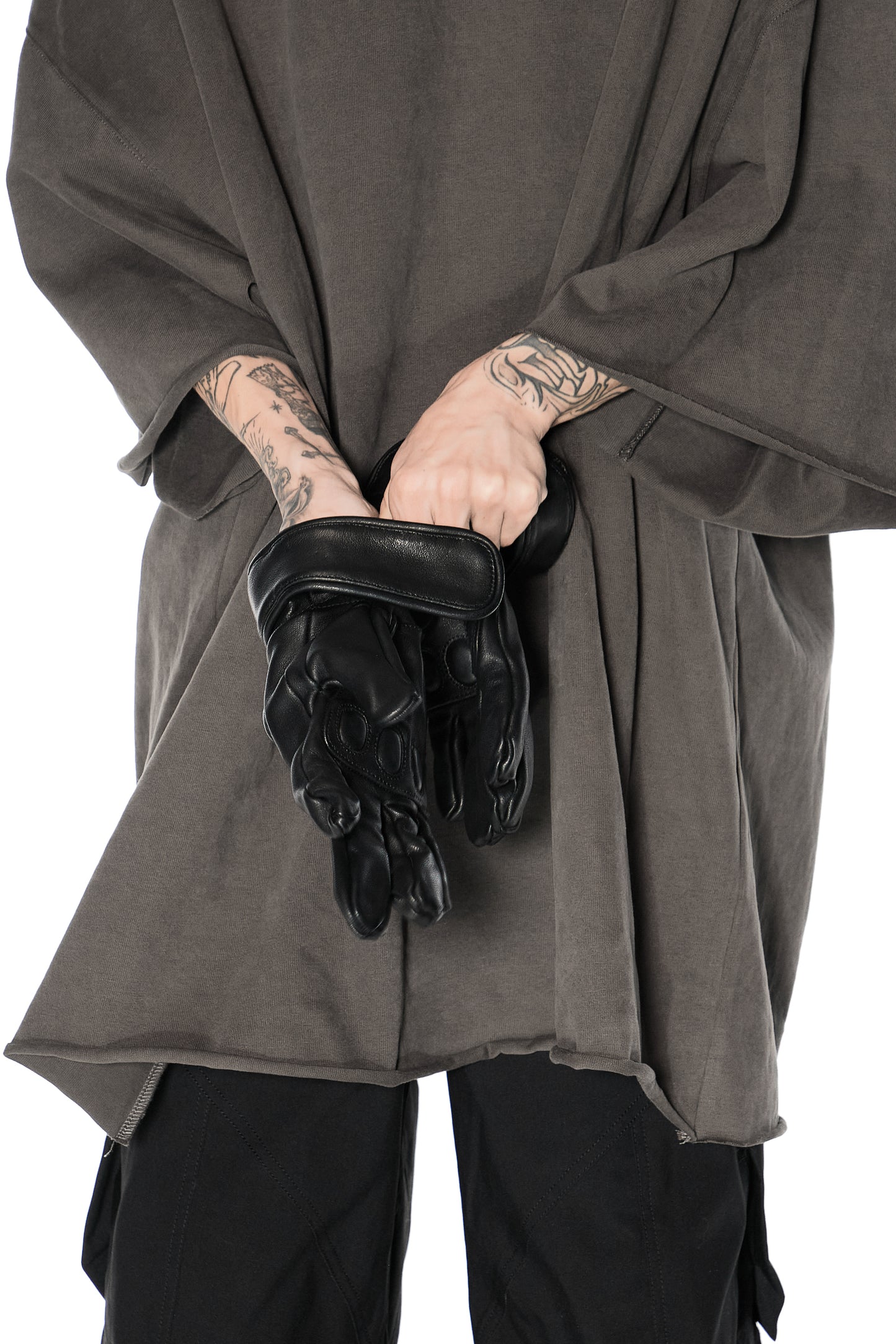 Leather gloves