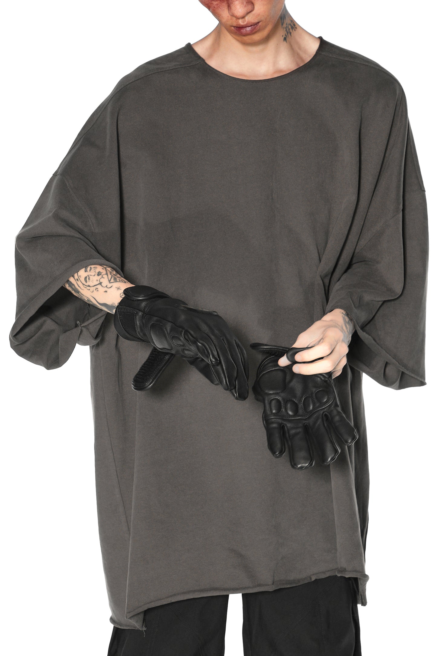 Leather gloves
