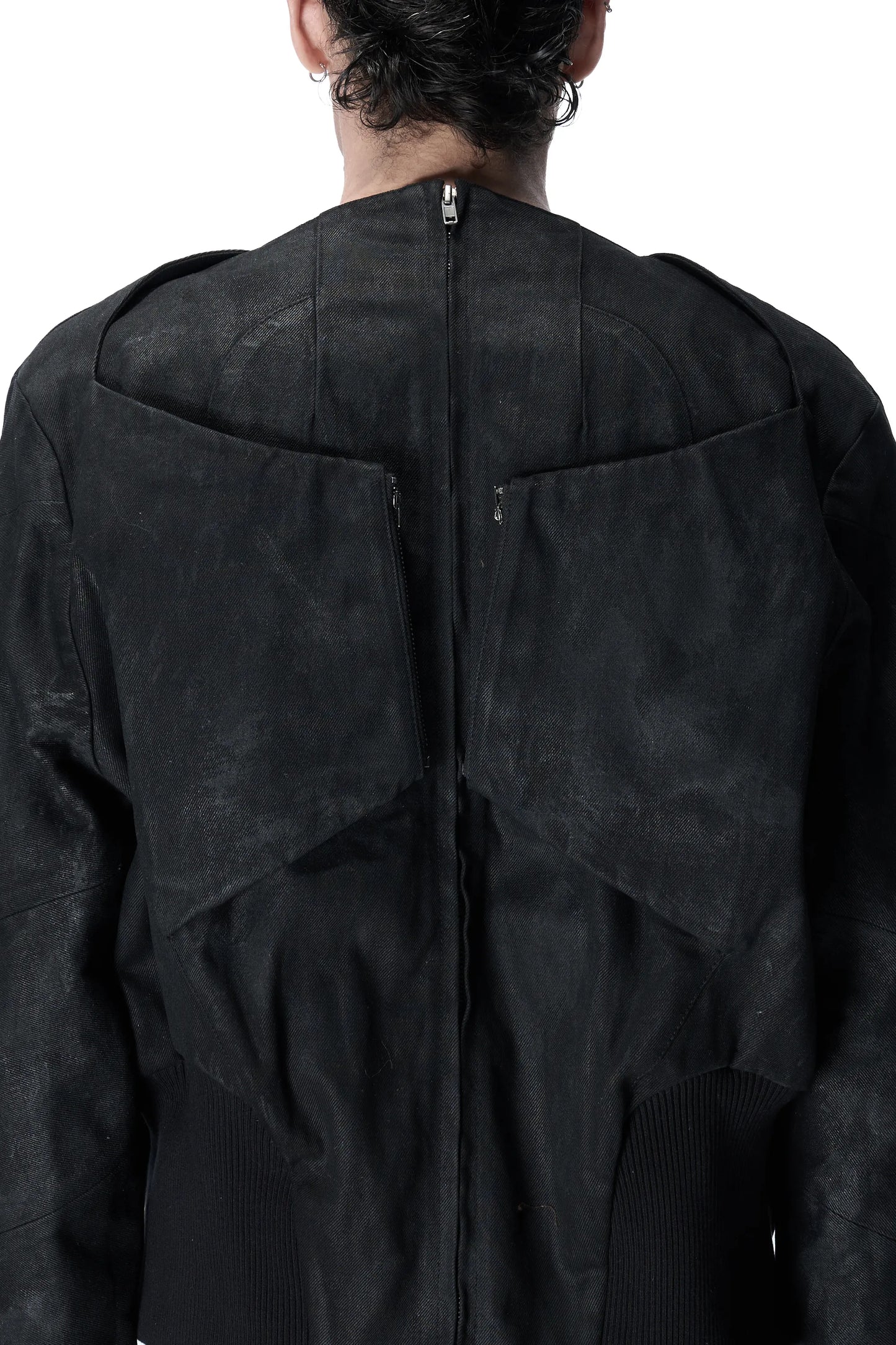 Spiral-sleeve raglan multi-pocket jacket