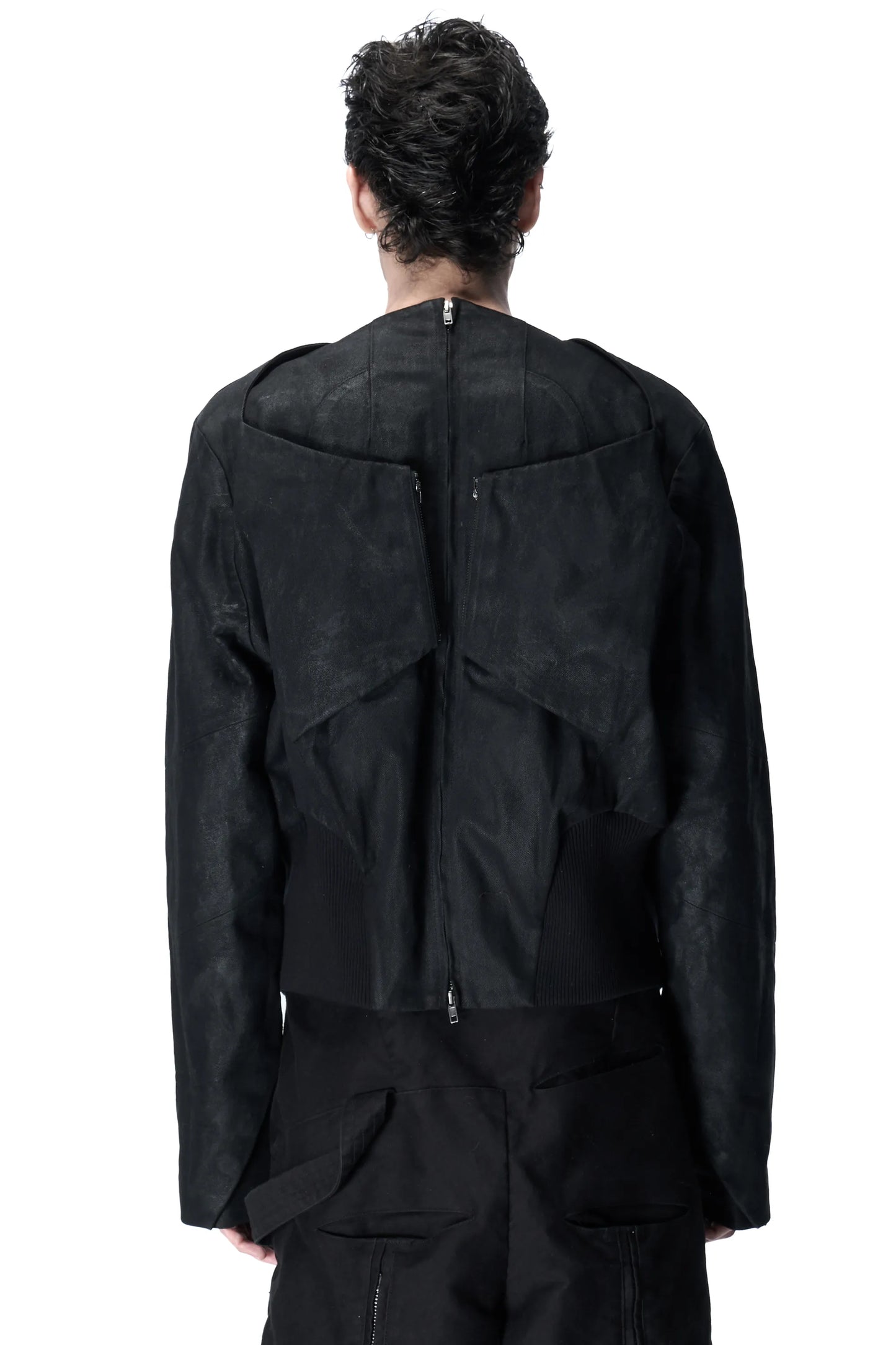 Spiral-sleeve raglan multi-pocket jacket