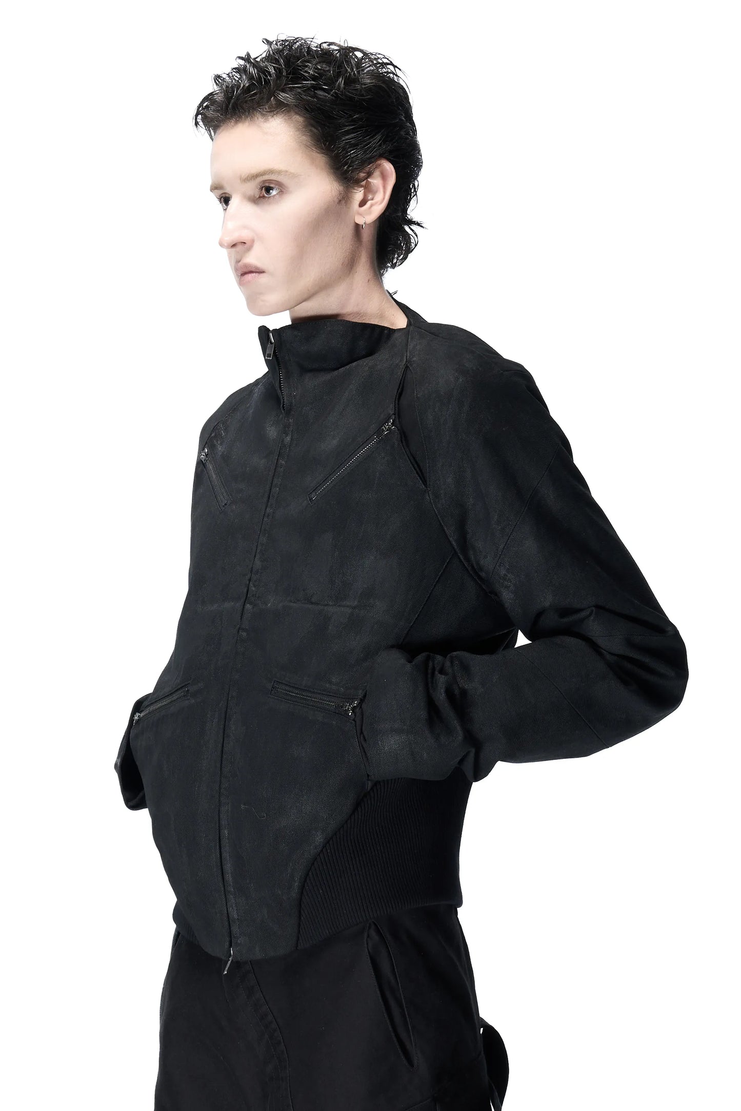 Spiral-sleeve raglan multi-pocket jacket