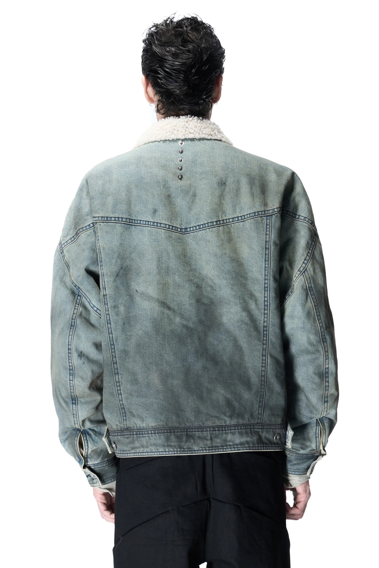 Denim jacket with fur collar