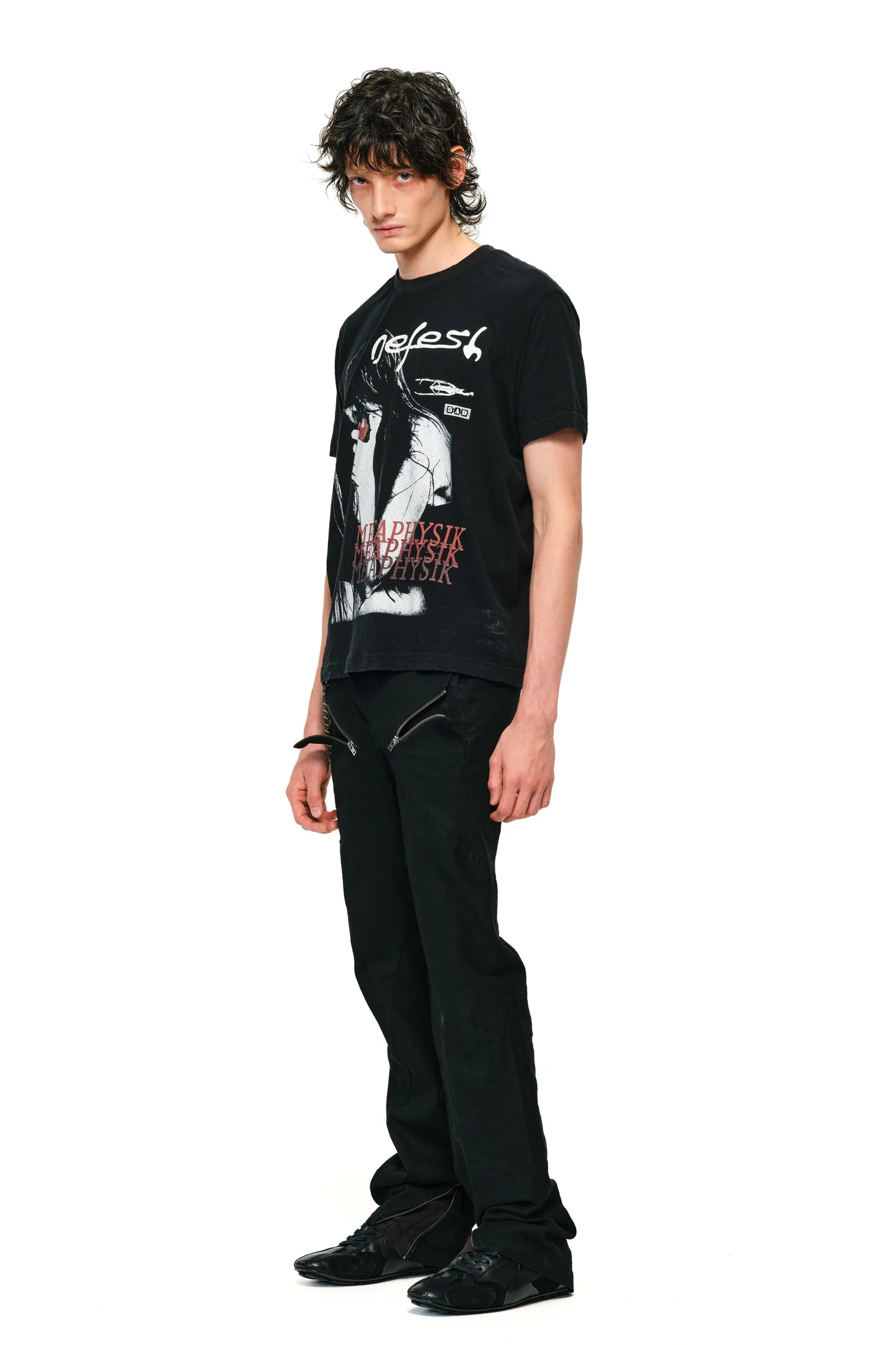 Metaphysik fictional merch TEE