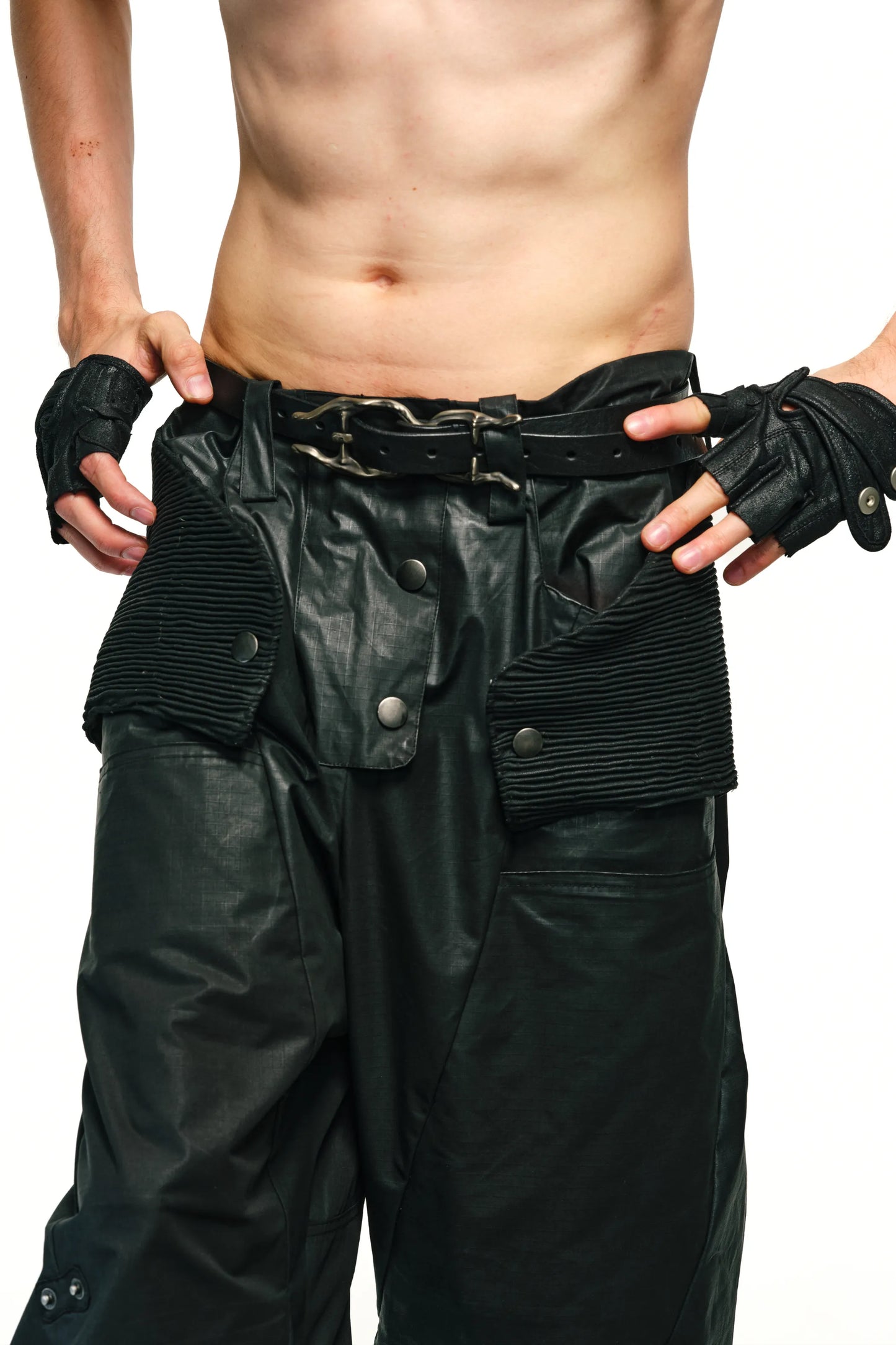 OCCULT leather belt